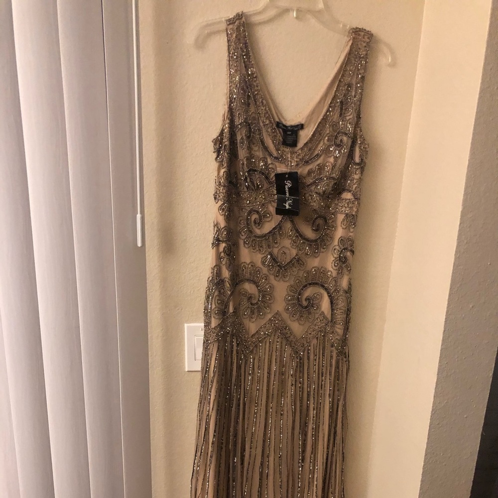Pizarro Night v double neck dress size 12p